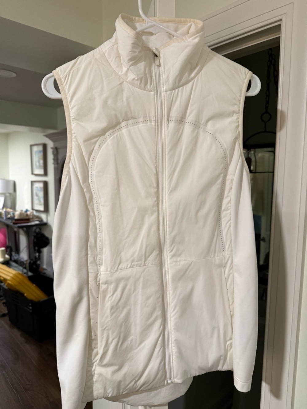 lululemon athletica Cream Sleeveless Puffer Vest